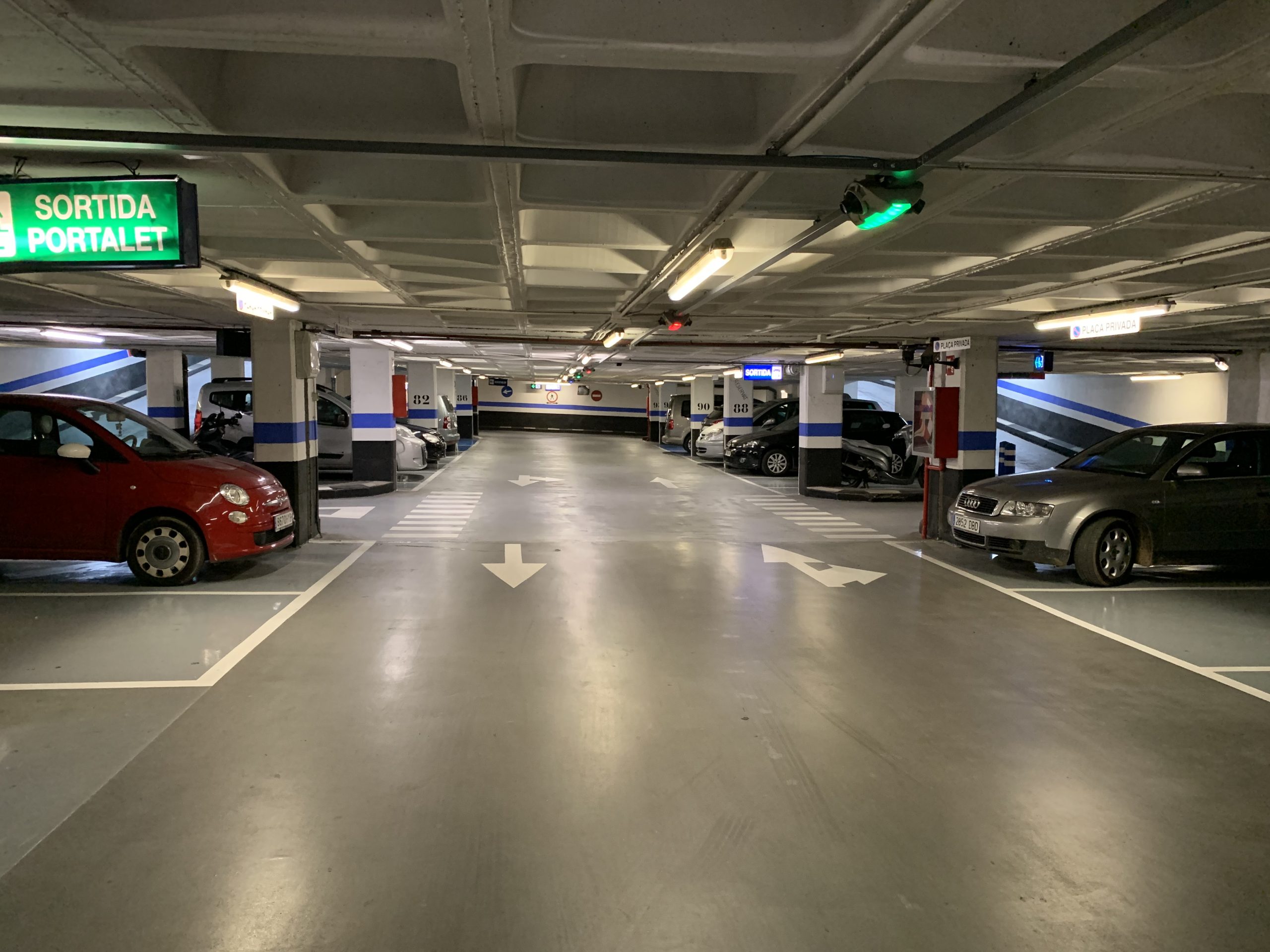 Abono mensual - Parking Plaça de la Font - Imagen 2